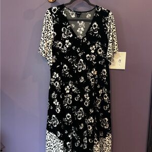 Torrid Black and White Floral Midi Dress